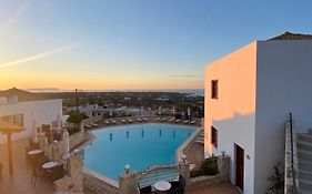 Amazones Village Suites